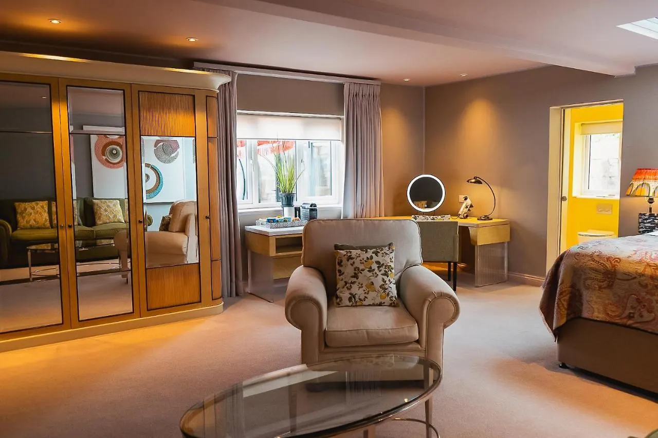 ****  The Bird, Bath Hotel United Kingdom