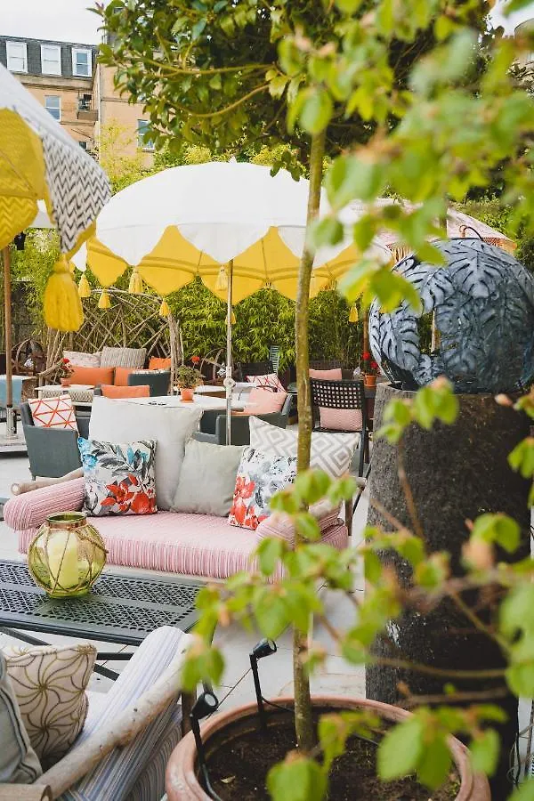 The Bird, Bath Hotel