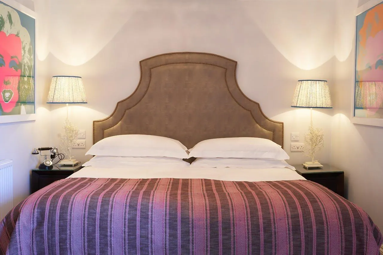 The Bird, Bath Hotel
